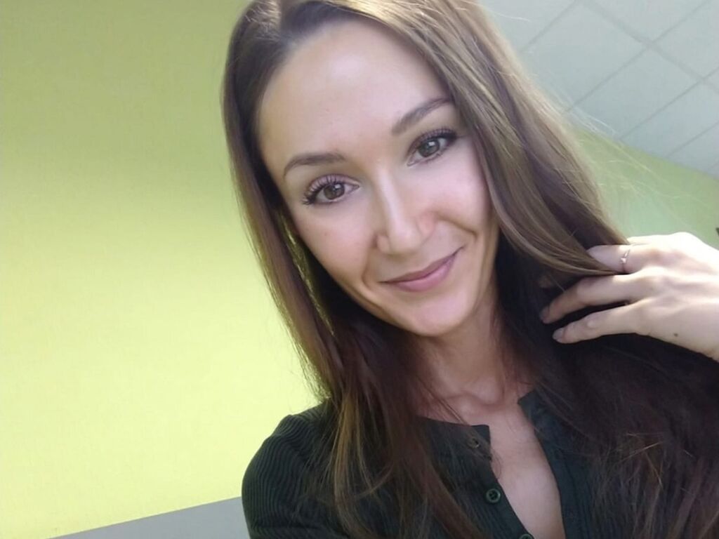 DanaPerez webcam model live cam preview