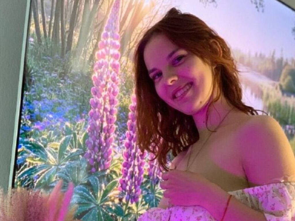 GloriaGer webcam model live cam preview