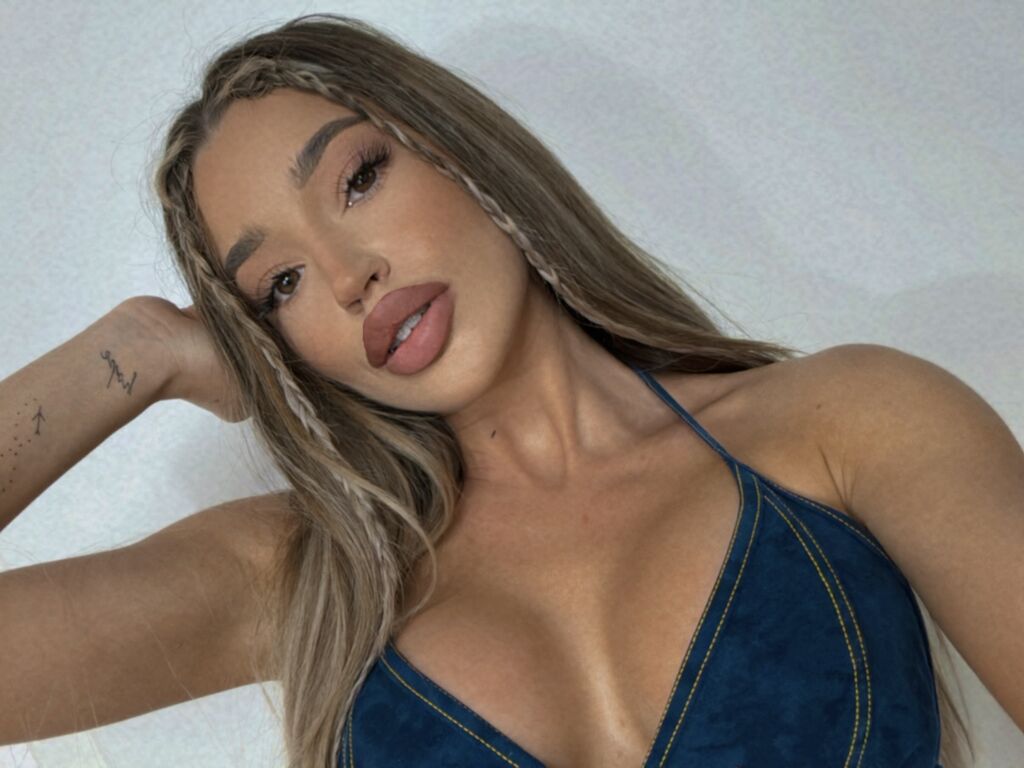HanaRoss webcam model live cam preview