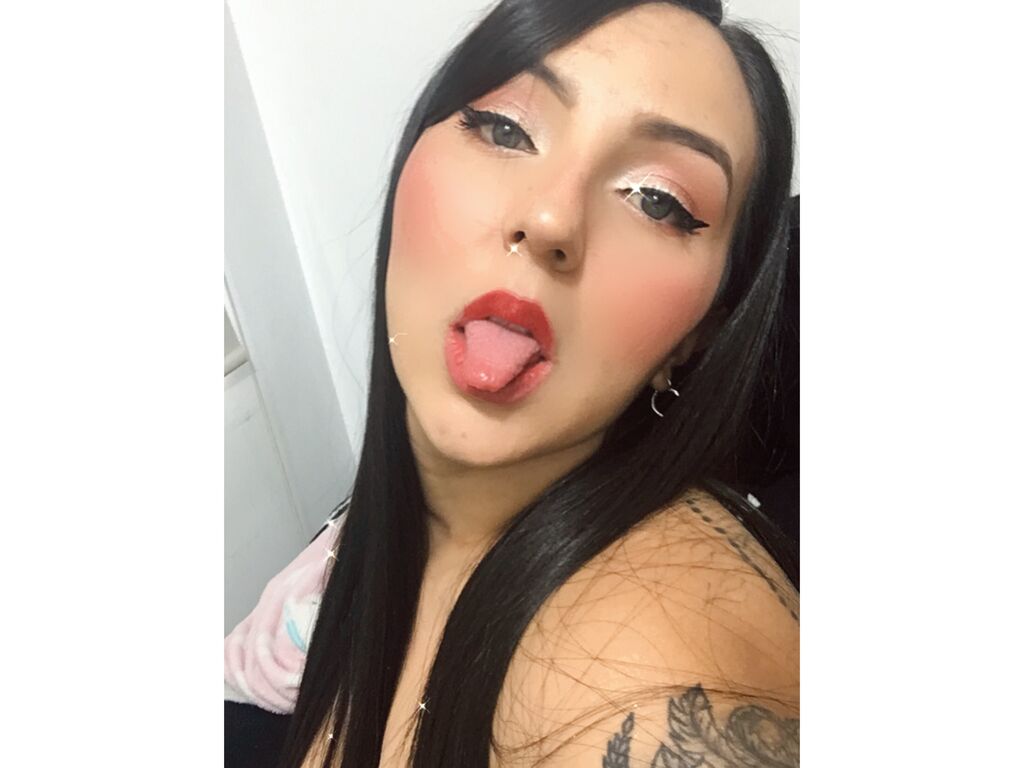 KateMoons webcam model live cam preview