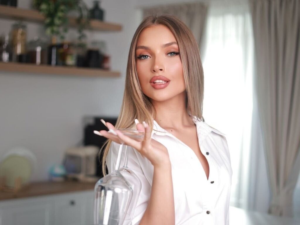 LeyahSummer archive